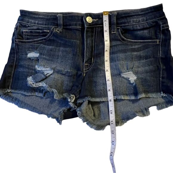 Klique B. Distressed Stretch Denim Cutoff Shorts Size Medium Distressed Festival - Picture 7 of 7